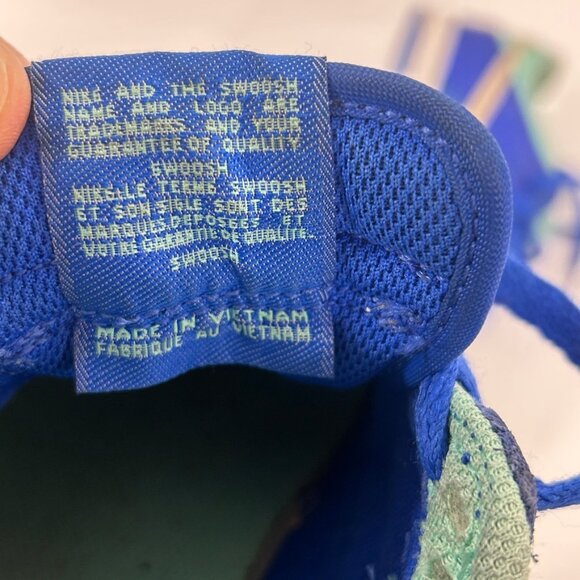 Nike Dunk Low SE GS “Salmon Toe”- Hyper Royal / Emerald Rise / Red Stardust 4Y - Picture 9 of 10